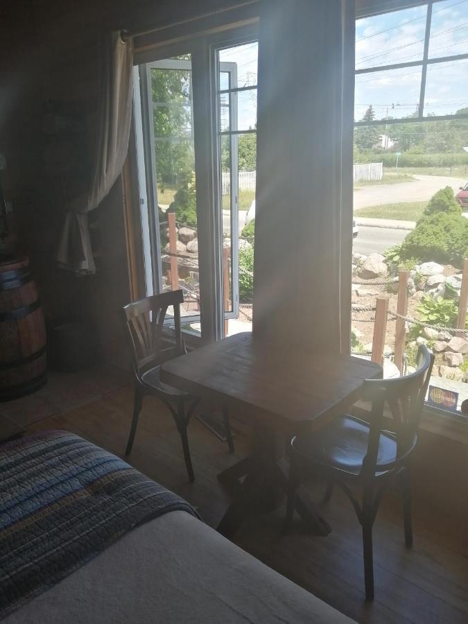 Bed and Breakfast L'Oasis Du Pirate Lévis Exteriér fotografie